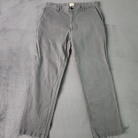 Dockers Pants Mens Size 34x32 Easy Khaki Gray Straight Fit Flat Front Casual - Picture 1 of 11